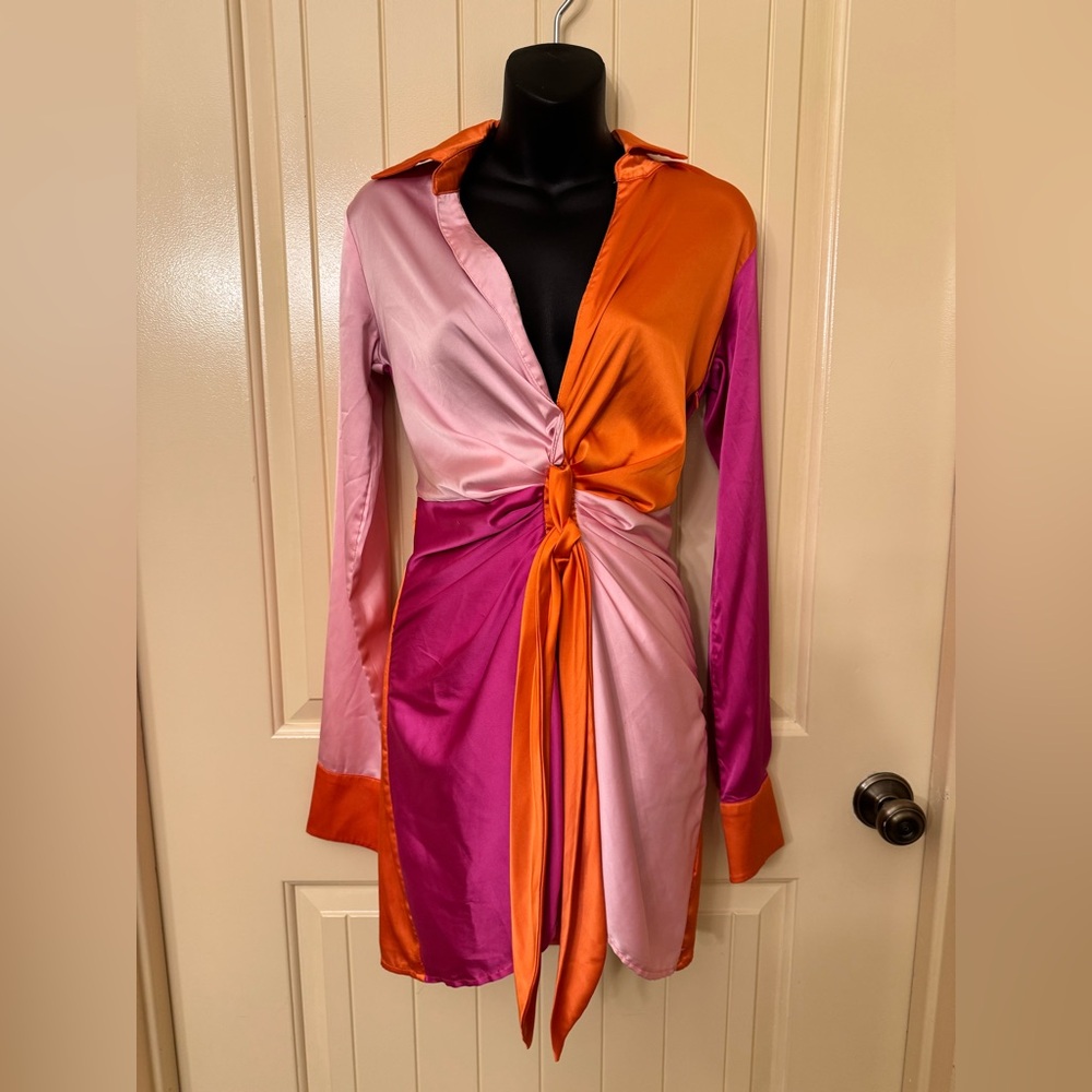 EUC Bundle Fashion Nova Multicolor Long Sleeve Dress XS & pink halter top SMALL
